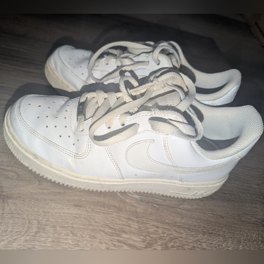 Nike Women's Classic White Air Force 1 Sneakers